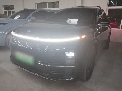 Li Auto L7 · 2023 год