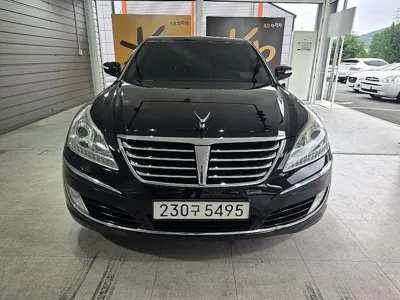 Hyundai Equus 2012, 241472 км, за 2730.29 USD