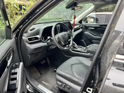 Toyota Highlander 2024, 20000 км, за 25647.8 USD