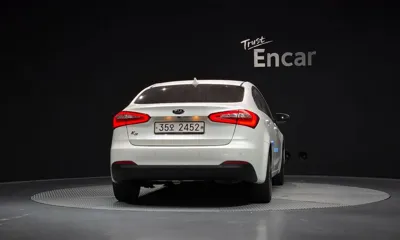 Kia K3 2015, 132235 км, за 3192.18 USD
