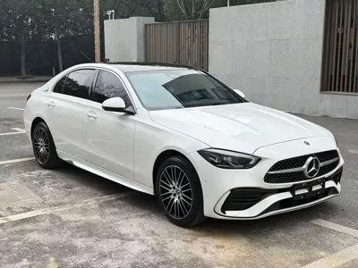 Mercedes-Benz C-Class 2025, 25000 км, за 30723.36 USD