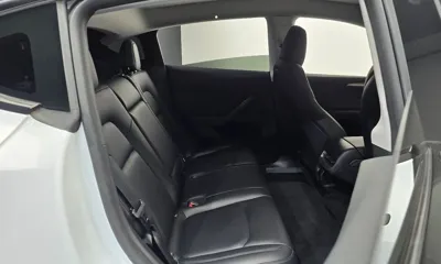 Tesla Model Y 2024, 81342 км, за 24937.64 USD - фото 11