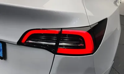 Tesla Model Y 2024, 81342 км, за 24937.64 USD - фото 23