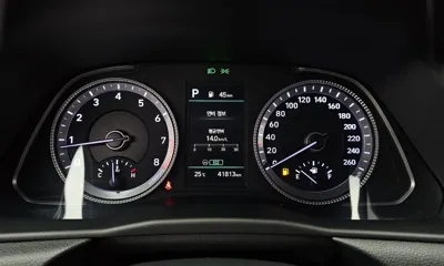 Hyundai Sonata 2023, 41813 км, за 14626.53 USD - фото 8