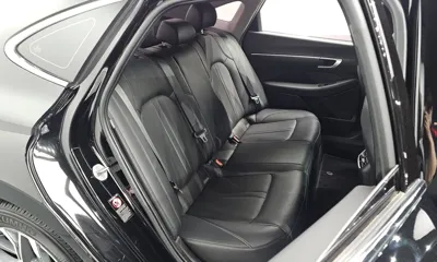 Hyundai Sonata 2023, 41813 км, за 14626.53 USD - фото 11