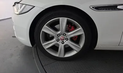 Jaguar XE 2016, 163335 км, за 2931.6 USD