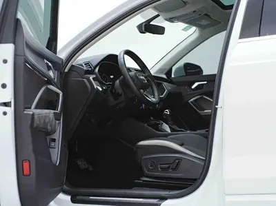 Audi Q3 2023, 42500 км, за 23280.12 USD - фото 21
