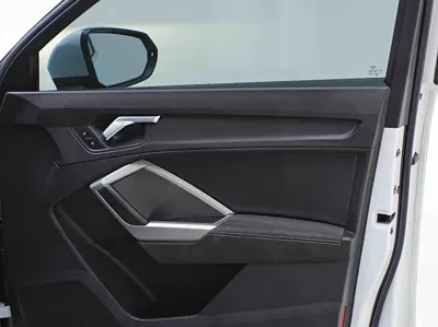 Audi Q3 2023, 42500 км, за 23280.12 USD - фото 27