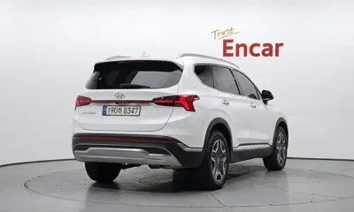 Hyundai Santafe 2023, 12455 км, за 21777.28 USD