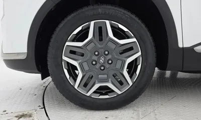 Hyundai Santafe 2023, 12455 км, за 21777.28 USD