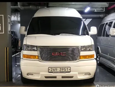 GMC Savana · 2022 год