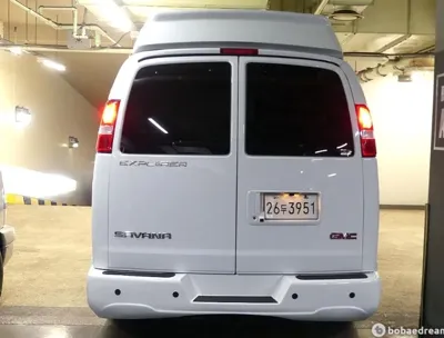 GMC Savana 2022, 18000 км, за 48859.96 USD