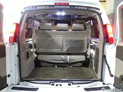 GMC Savana 2022, 18000 км, за 48859.96 USD