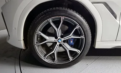 BMW X6 2022, 65117 км, за 50016.51 USD