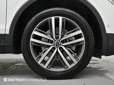 Volkswagen Tiguan 2022, 42675 км, за 19036.37 USD