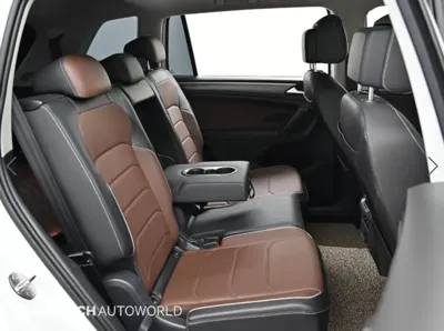 Volkswagen Tiguan 2022, 42675 км, за 19036.37 USD - фото 12
