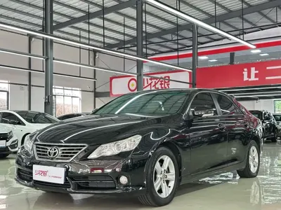 Toyota Reiz · 2011 год