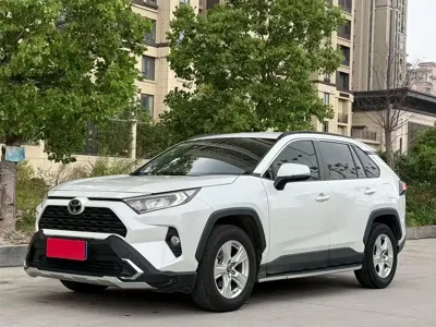 Toyota RAV4 · 2021 год