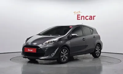 Toyota Prius · 2018 год