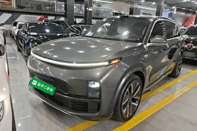 Li Auto L9 · 2022 год