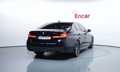 BMW 5-Series 2023, 61939 км, за 26158.92 USD