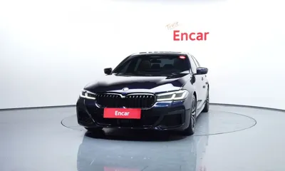 BMW 5-Series 2023, 61939 км, за 26158.92 USD