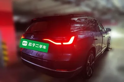 Nio ES8 2022, 60000 км, за 26121 USD