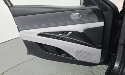 Hyundai Avante 2022, 34625 км, за 14638.31 USD - фото 24