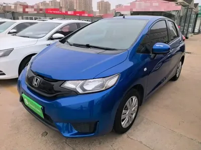 Honda Fit 2015, 147600 км, за 3855.13 USD