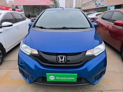 Honda Fit 2015, 147600 км, за 3855.13 USD