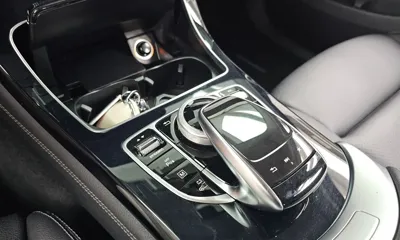Mercedes-Benz GLC-Class 2019, 44954 км, за 18045.61 USD - фото 29