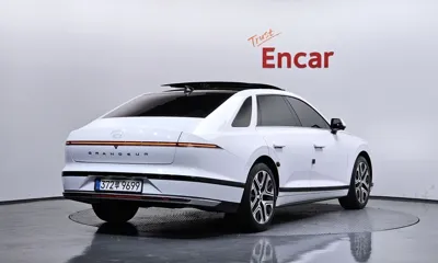 Hyundai Grandeur 2025, 5823 км, за 24395.03 USD