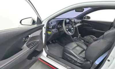 Hyundai Veloster 2019, 112525 км, за 9038.99 USD - фото 10