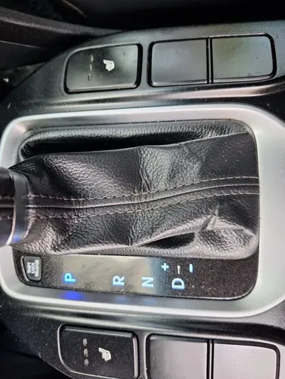 Hyundai Santafe 2016, 179973 км, за 7877.12 USD - фото 9