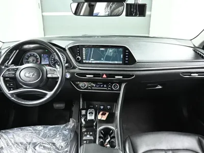Hyundai Sonata 2020, 86978 км, за 10684.04 USD - фото 7