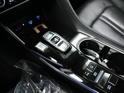 Hyundai Sonata 2020, 86978 км, за 10684.04 USD - фото 9