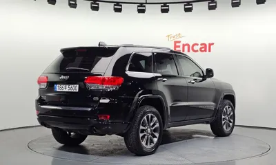 Jeep Cherokee 2018, 132499 км, за 10548.12 USD