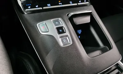 Hyundai Grandeur 2022, 104910 км, за 14303.53 USD - фото 9