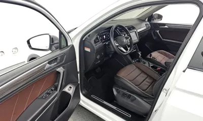 Volkswagen Tiguan 2023, 14095 км, за 21150.81 USD - фото 10