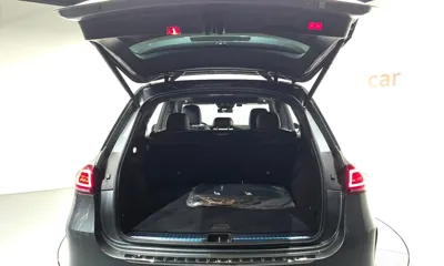 Mercedes-Benz GLE-Class 2023, 39695 км, за 53949.15 USD - фото 19