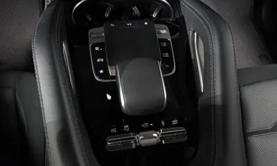 Mercedes-Benz GLE-Class 2023, 39695 км, за 53949.15 USD - фото 32