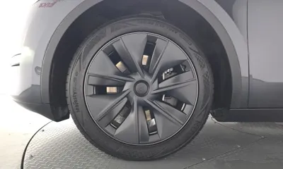 Tesla Model Y 2025, 19760 км, за 27898.12 USD