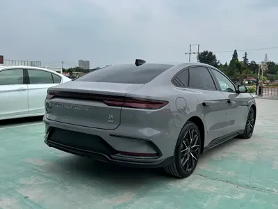 BYD Han 2025, 23000 км, за 17346.9 USD - фото 8