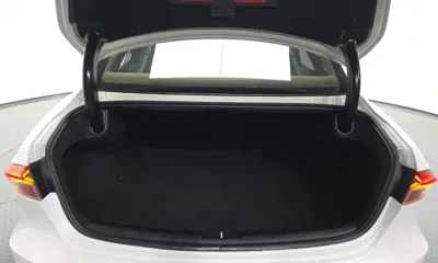 Hyundai Grandeur 2021, 96509 км, за 14006.52 USD - фото 31