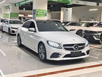 Mercedes-Benz C-Class 2021, 37000 км, за 14027.01 USD