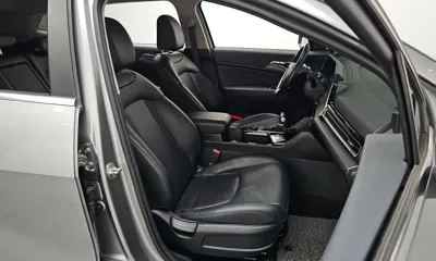 Kia Sportage 2022, 47404 км, за 14212.07 USD - фото 12