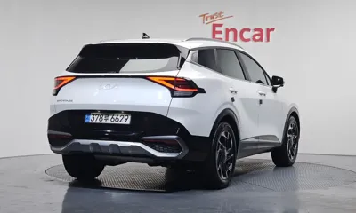 Kia Sportage 2022, 105899 км, за 15659.07 USD