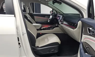 Kia Sportage 2022, 105899 км, за 15659.07 USD - фото 11