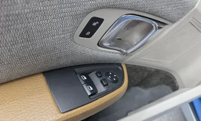 BMW i3 2014, 71667 км, за 5942.63 USD - фото 13