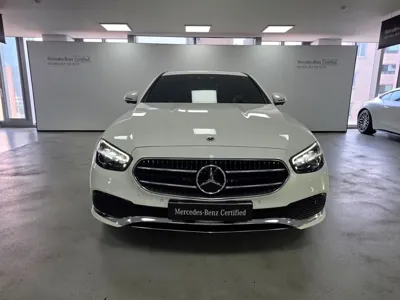 Mercedes-Benz E-Class 2023, 4162 км, за 29967.44 USD